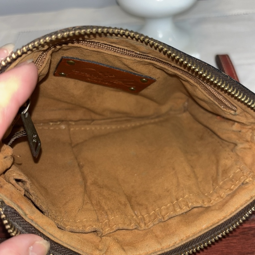 Patricia Nash Embossed Floral
Leather Clutch Wristlet Bag
Purse Zipper top - Picture 10 of 14